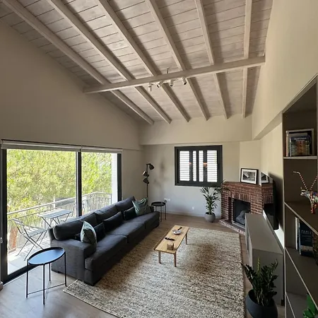 Apartamento Loft 17 - Fully Renovated 2-bedroom Loft In Centre
