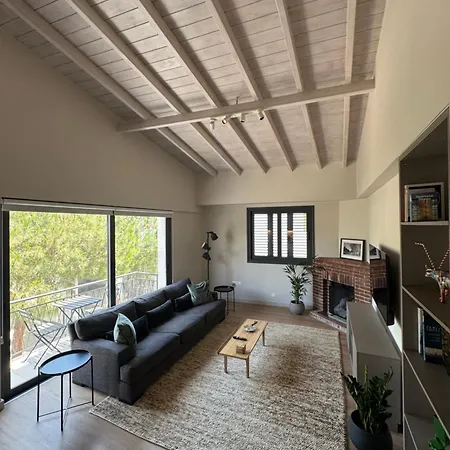 Lägenhet Loft 17 - Fully Renovated 2-bedroom Loft In Centre