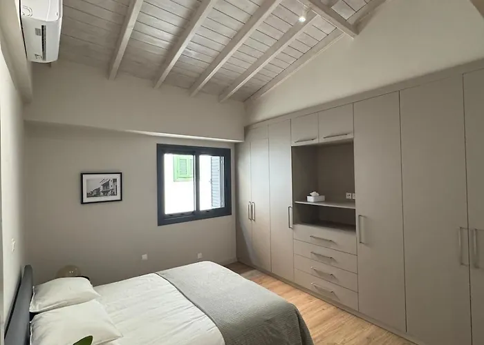 Loft 17 - Fully Renovated 2-bedroom Loft In Centre Limassol